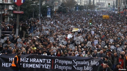 Thousands Rally In Istanbul On Anniversary Of Dink Murder